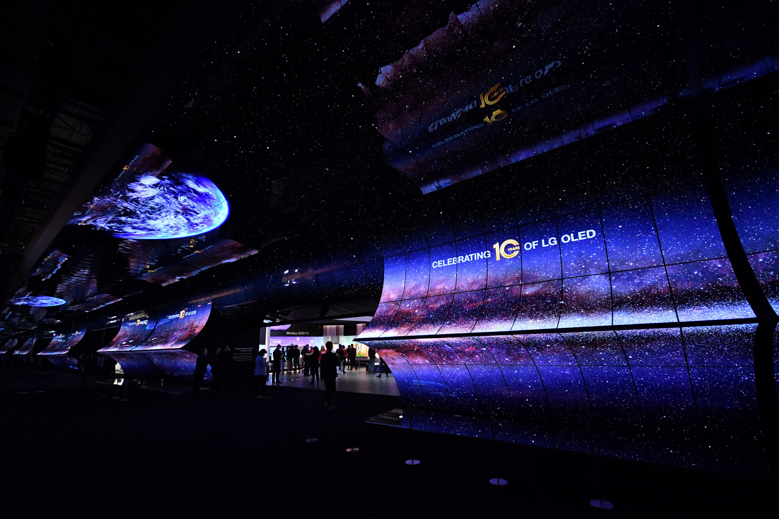 LG OLED Displays Mesmerize CES Spectators Sound & Video Contractor